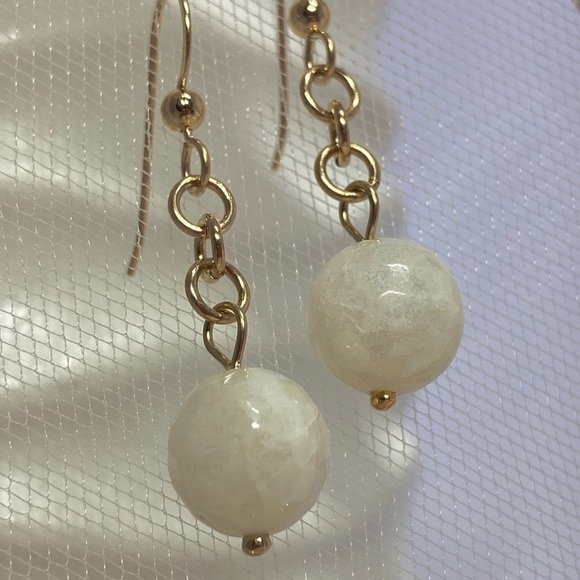 ARTISAN Winter White Quartz Dangle Earrings in Gold - Picture 3 of 10